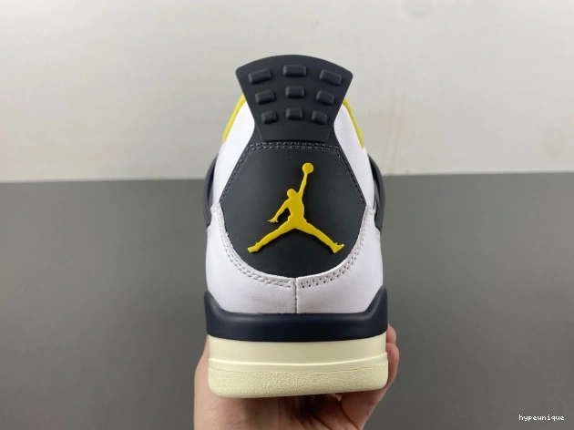 HYPE Air Jordan AQ9129-101 WNNS 4 Sulfur Vivid 0704